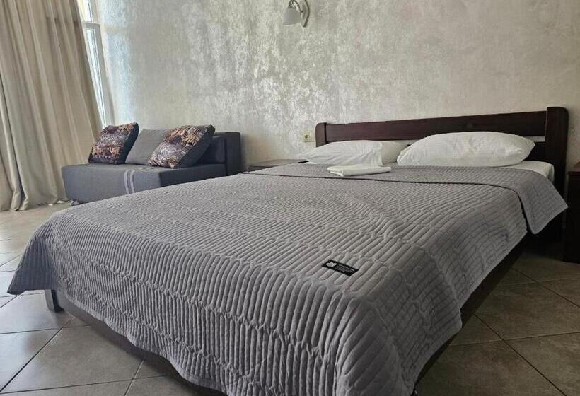 سوییت لوکس, Grand