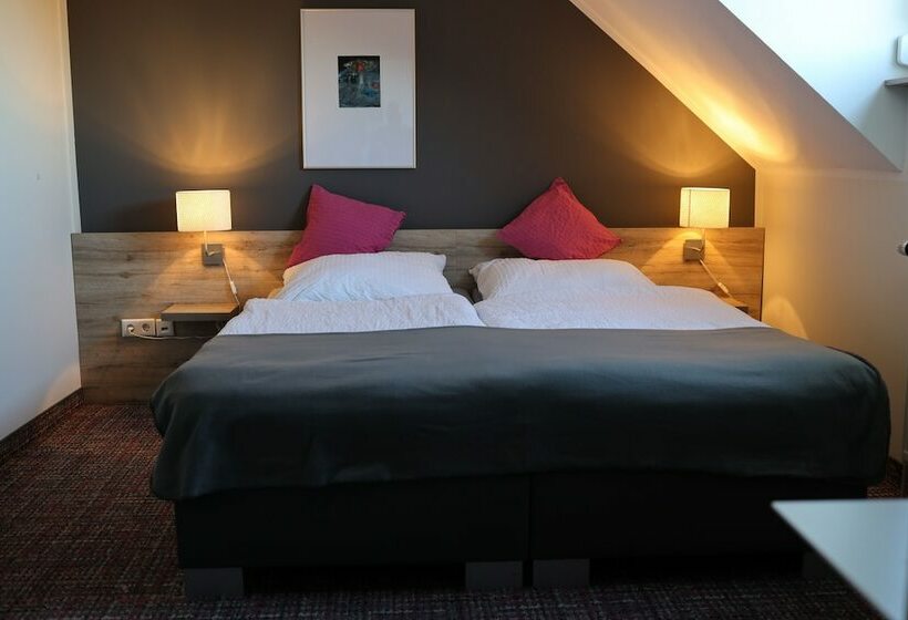 Quarto Estandar, Ilvericher Hof