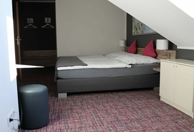Quarto Estandar, Ilvericher Hof