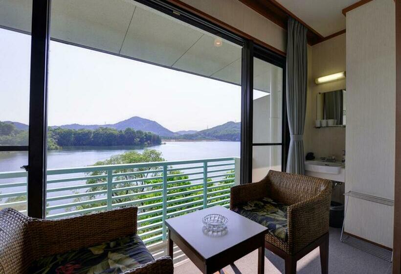 غرفة قياسية, Iruka No Sato Musica