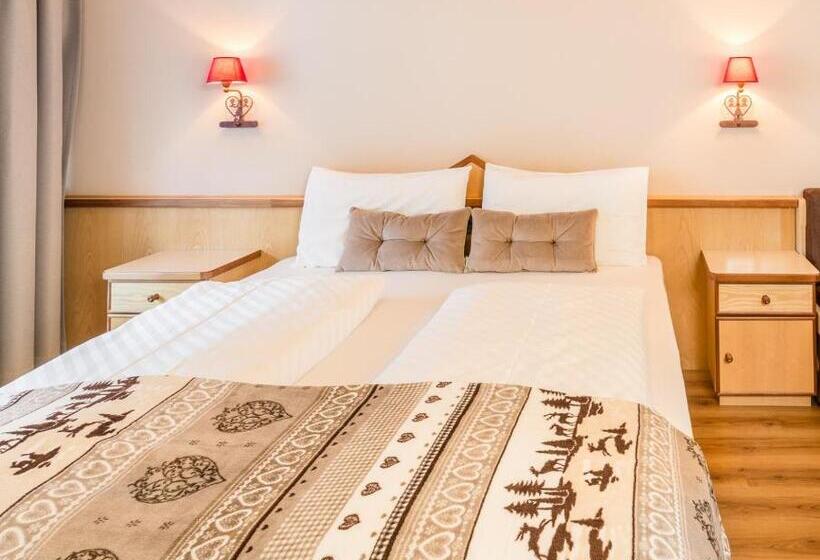 Quarto Estandar, Linder Cycling