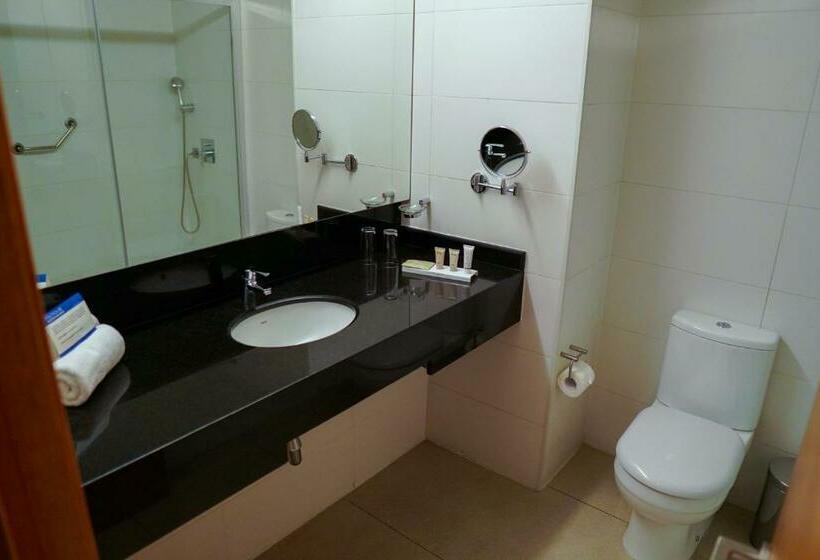 스탠다드 싱글 룸, Parada Linares