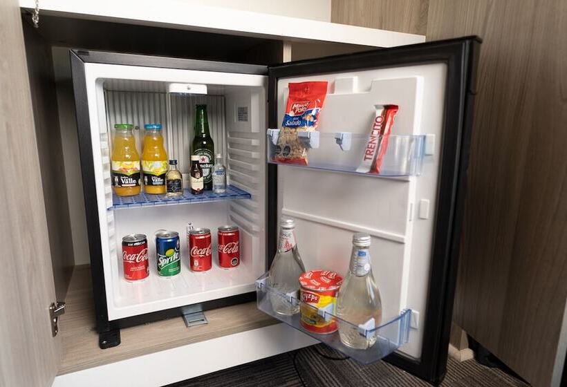 스탠다드 싱글 룸, Parada Linares