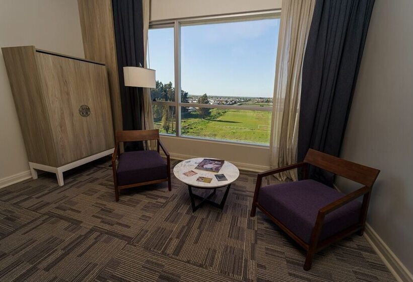 스탠다드 싱글 룸, Parada Linares