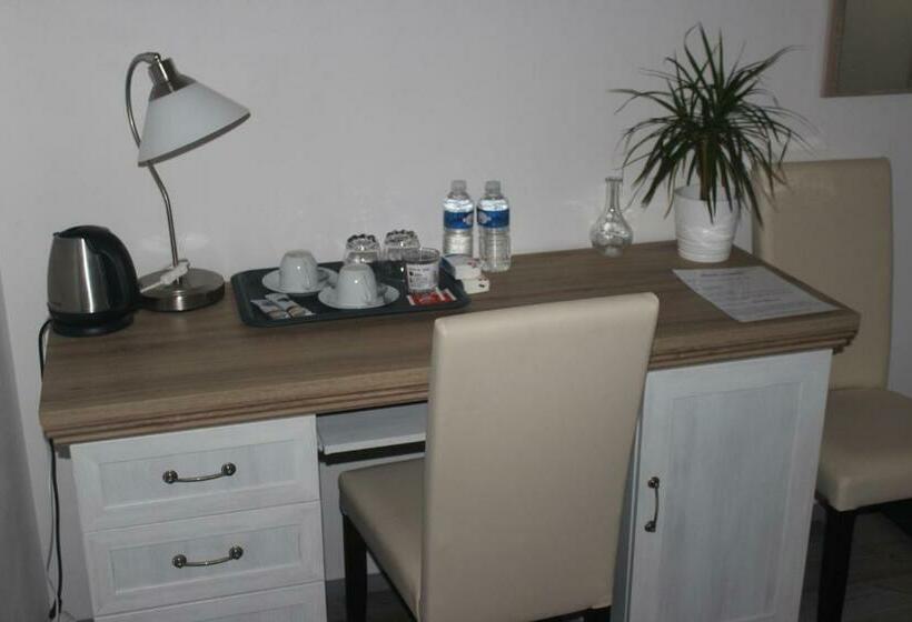 Номер Стандарт с Балконом, Penzion Vesely