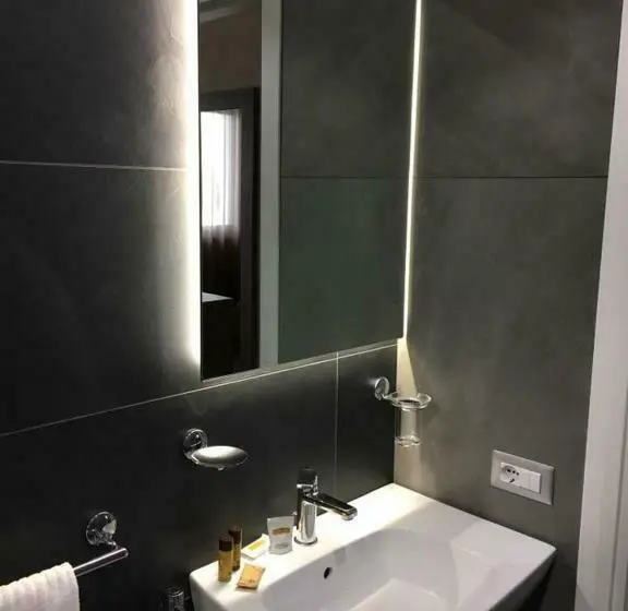 اتاق لوکس, La Sosta Motel Tavola Calda