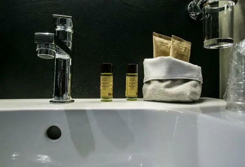 اتاق لوکس, La Sosta Motel Tavola Calda