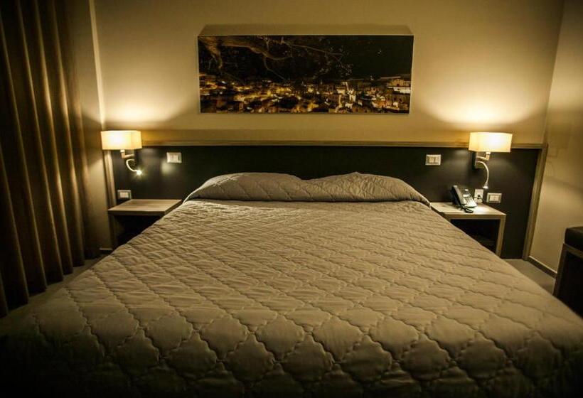 豪华单人间, La Sosta Motel Tavola Calda