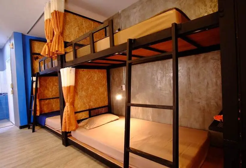 تختخواب در اتاق مشترک, Nap Corner Hostel