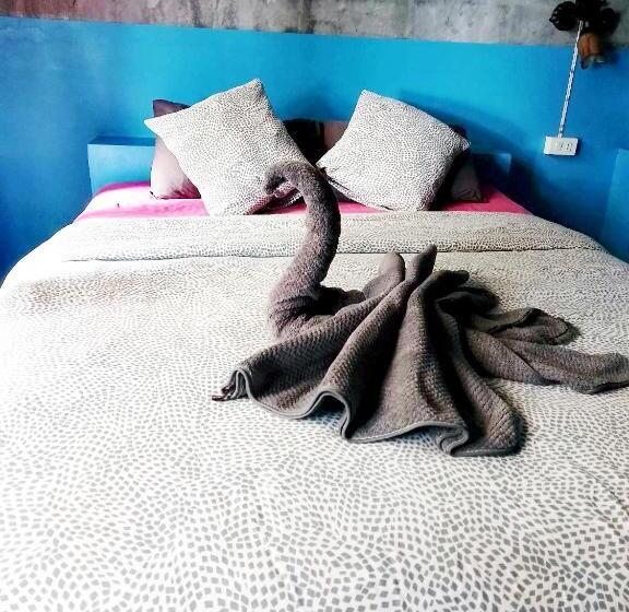 标准平房, Seaesta Beach