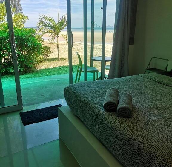 标准平房, Seaesta Beach