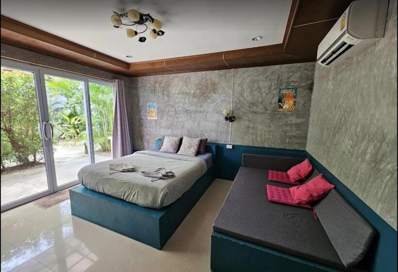 高级洋房, Seaesta Beach