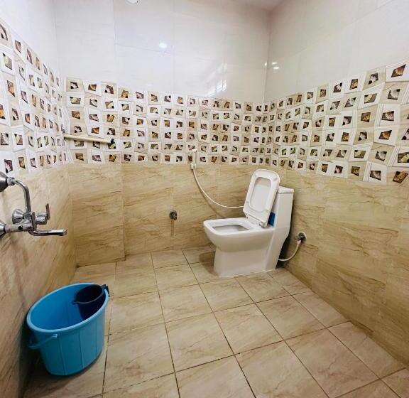 חדר דלוקס, Embassy Grand Boarding And Lodging