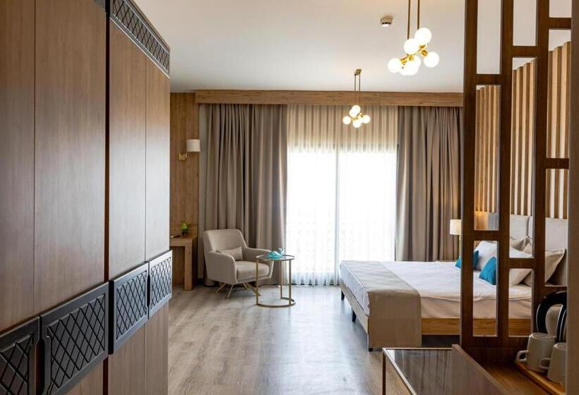 Люкс Повышенной Комфортности, Paradisos