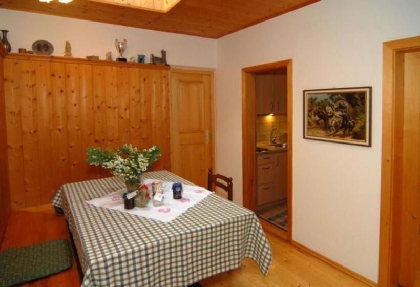 带2个卧室的高级公寓, Regalterhof Eppan