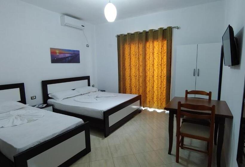 חדר סטנדרט עם מרפסת, Villa Leonel