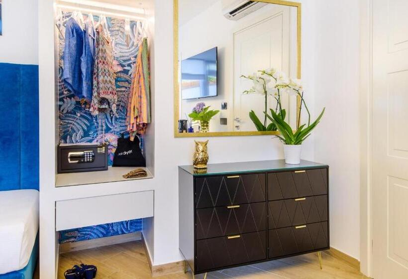 정원 전망 4인용 스탠다드 룸, Estate4home Nicholhouse