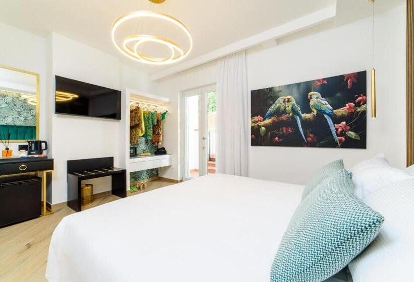 디럭스 룸, Estate4home Nicholhouse