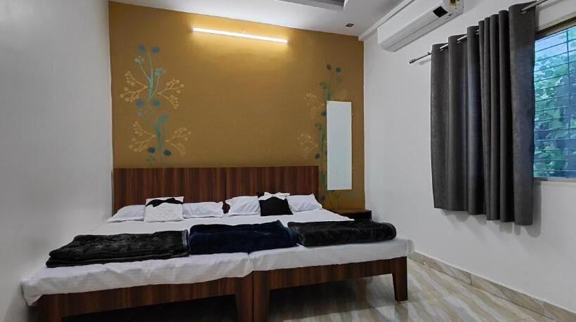 Standardrum, Tara Guest House
