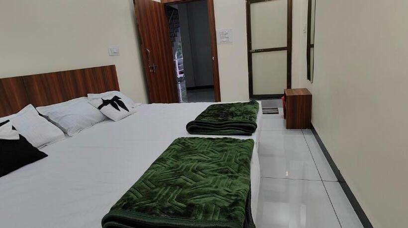 4ベッドルームクラシックタイプ, Tara Guest House