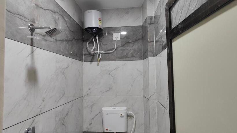 4ベッドルームクラシックタイプ, Tara Guest House