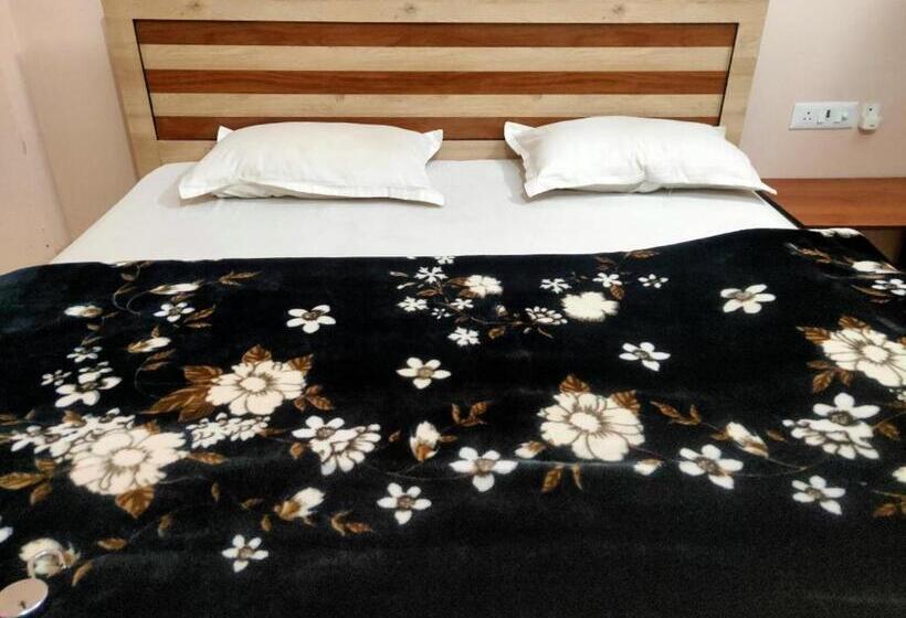 Quarto Triplo Deluxe, Shyam Deep Palace