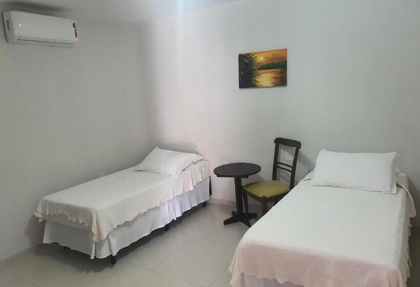חדר סטנדרט לארבעה, Apartamento 2 Suites Pé Na Areia Ilhéus Praia Do Sul
