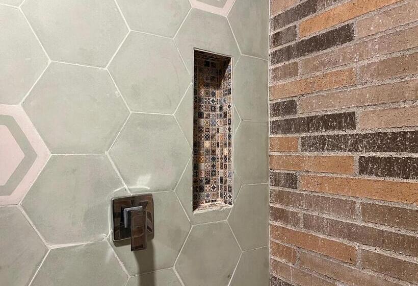 اتاق لوکس, Autenthico Sajonia Hotel Aeropuerto