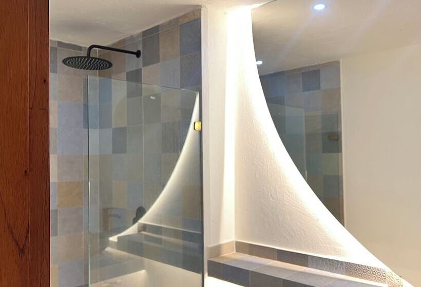 اتاق لوکس, Autenthico Sajonia Hotel Aeropuerto