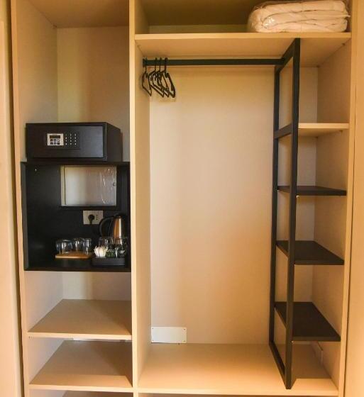 带海景的复工套房, Uefio Luxury Suites