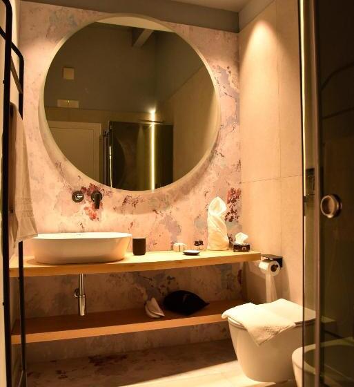 سوییت جونیور با چشم‌انداز دریا, Uefio   Luxury Suites