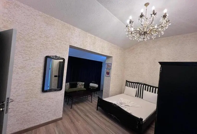 اتاق لوکس, Avrasya Inn