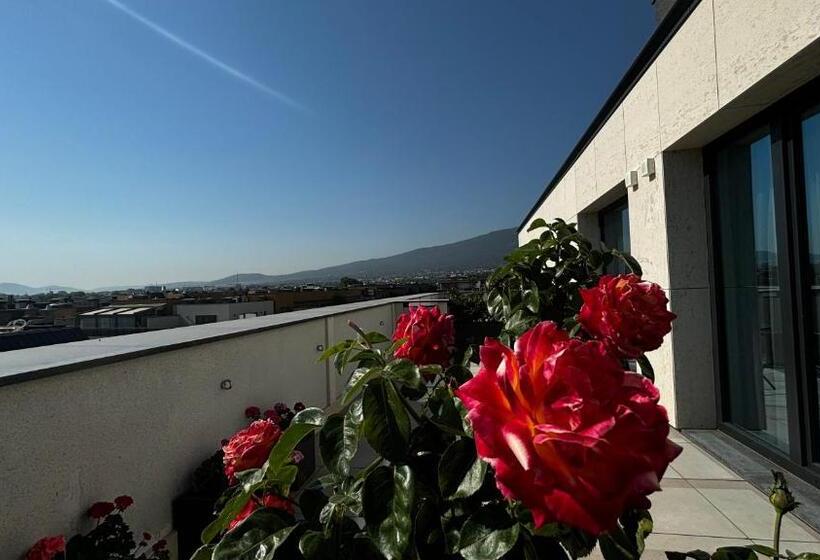 סוויטה, Blue Star Luxury