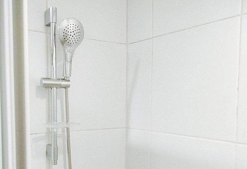 חדר דלוקס, Reddoorz At The Vjour Suites