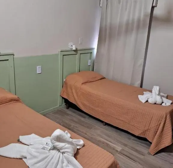 スタンダード４人部屋, Nova Hotel Boutique