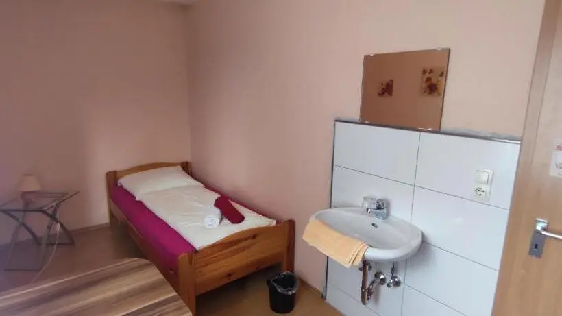 スタンダードシングルルーム, Alb Rooms, Zimmer Auf Der Schwäbischen Alb