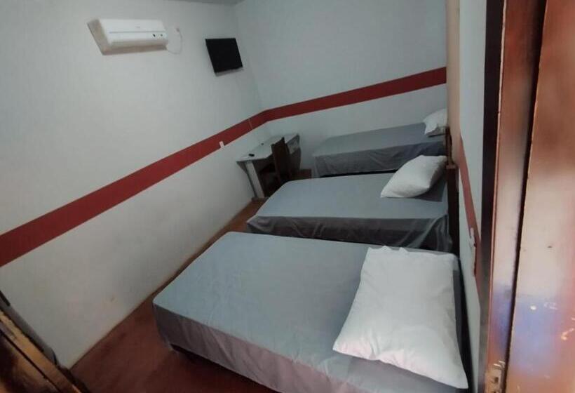 Economy Triple Room, Pousada Castelinho