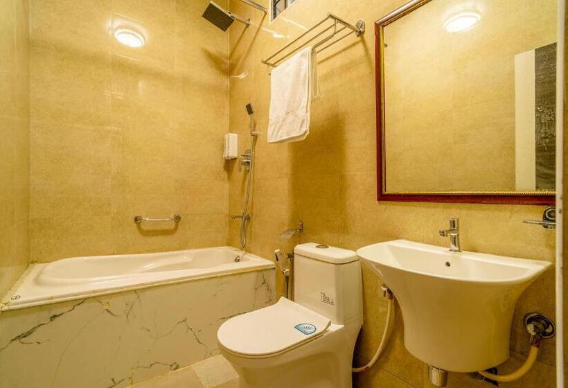 Четырехместный Номер Стандарт, Fabhotel Prime The Venue By Seasons Suites