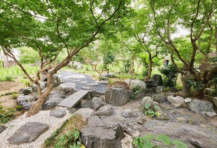 חדר סטנדרטי לארבעה עם חדר אמבטיה משותף, 以久波別邸虎屋