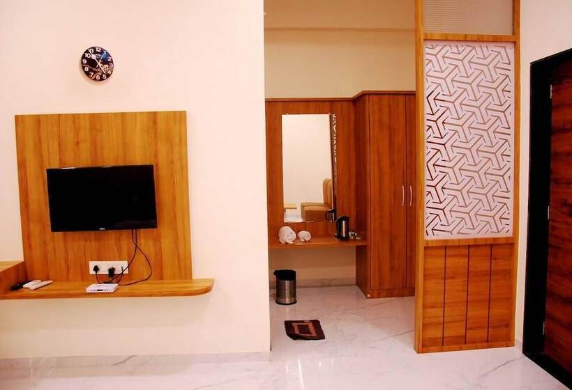 高级大房间, Wing Orbit