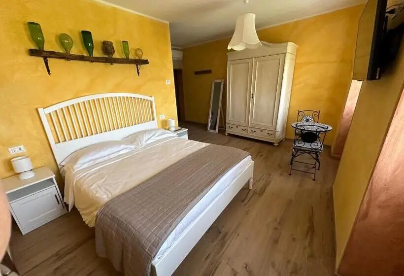 スタンダードルーム, Nel Caruggio   B&b