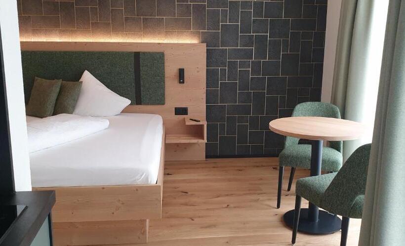 발코니 디럭스 룸, Appart Hotel Pitschonia Self Check In