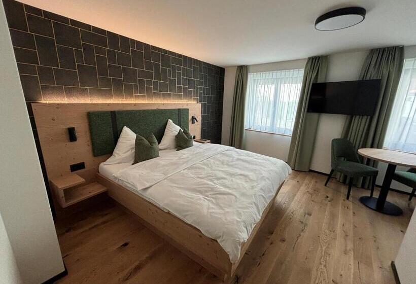 디럭스 룸 킹사이즈 침대, Appart Hotel Pitschonia Self Check In