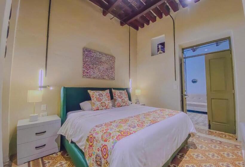 سوییت, Casa Sta Ines
