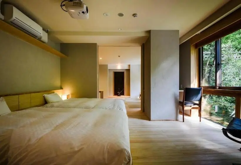 Standard room with outdoor bath, Koorogirou