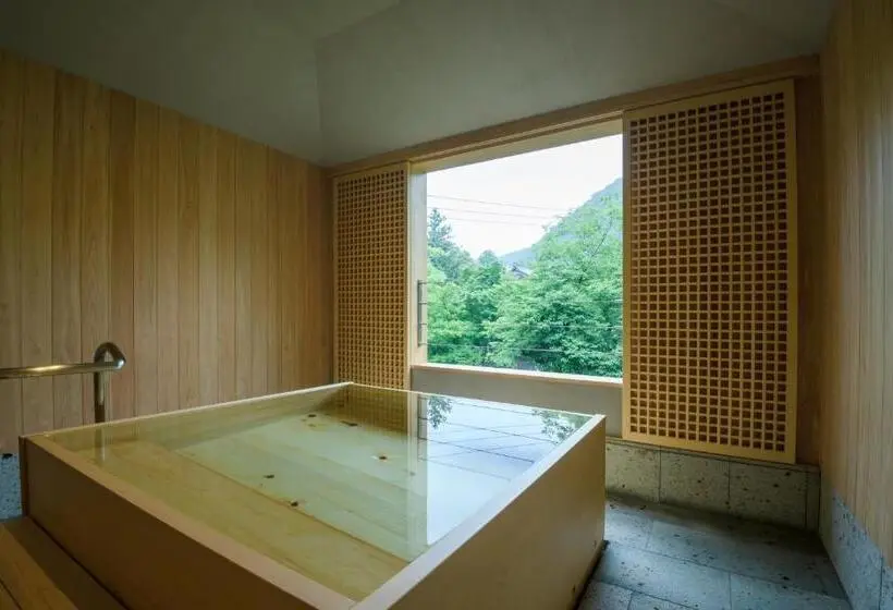 スーペリアールーム, Koorogirou