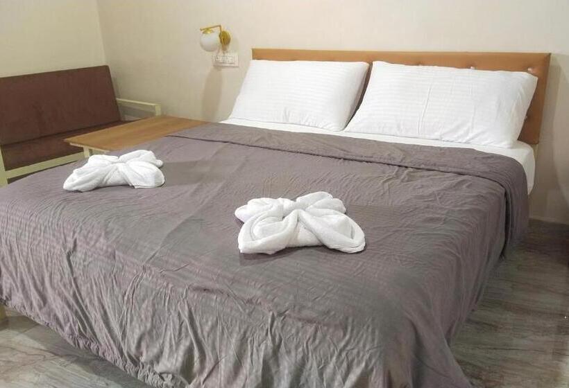 キングサイズベッドのスタンダードルーム, The Malshej Mist