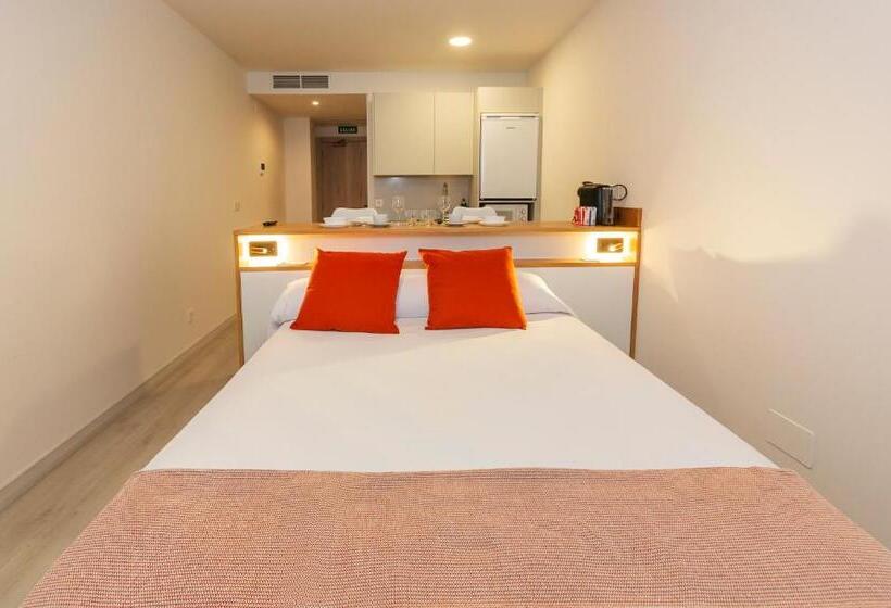 استودیوی استاندارد, Ola Apartamentos Finisterre