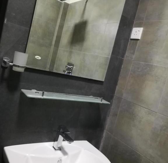 豪华房间, Anuradhapura Peacock Garden Holiday Bungalow