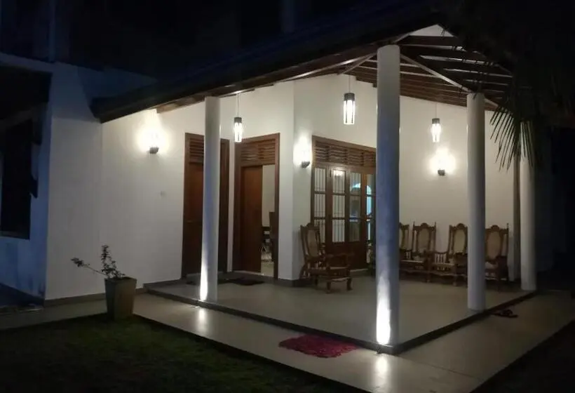 3ベッドルームスタンダードバンガロー, Anuradhapura Peacock Garden Holiday Bungalow